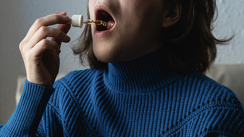 CBD Oil Under Tongue Application